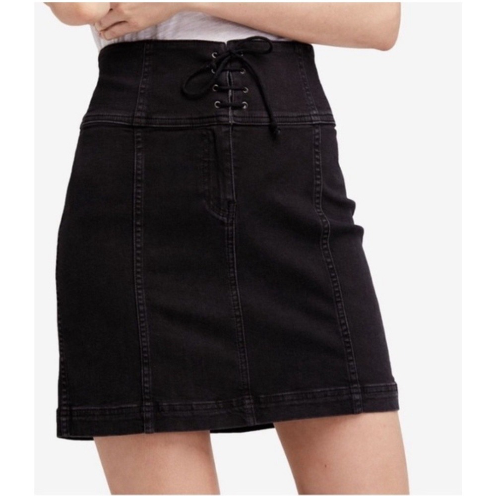 Free People‎ Women's Modern Femme Corset Black Denim Mini Skirt Size 6